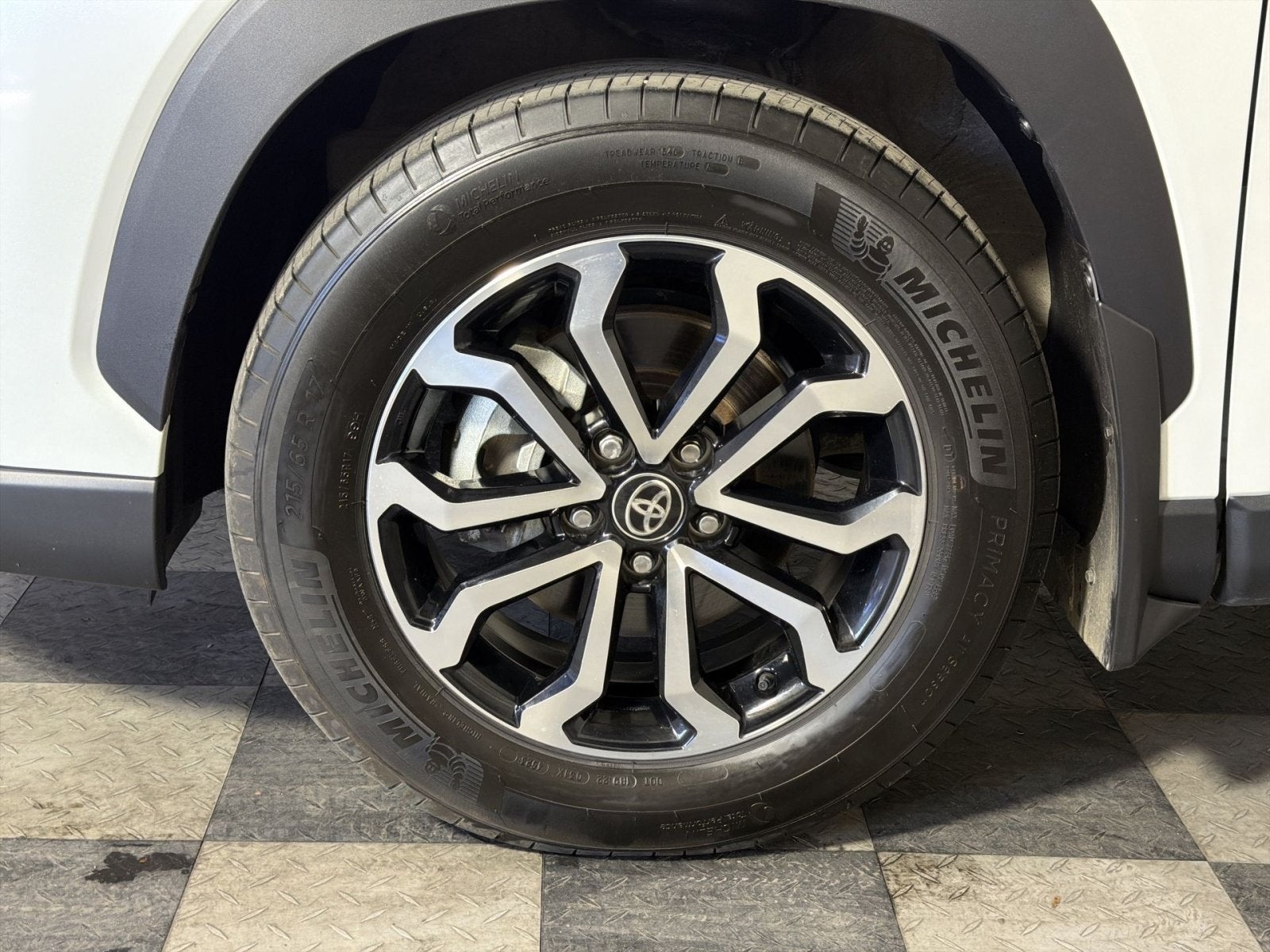 2024 Toyota Corolla Cross Hybrid SE