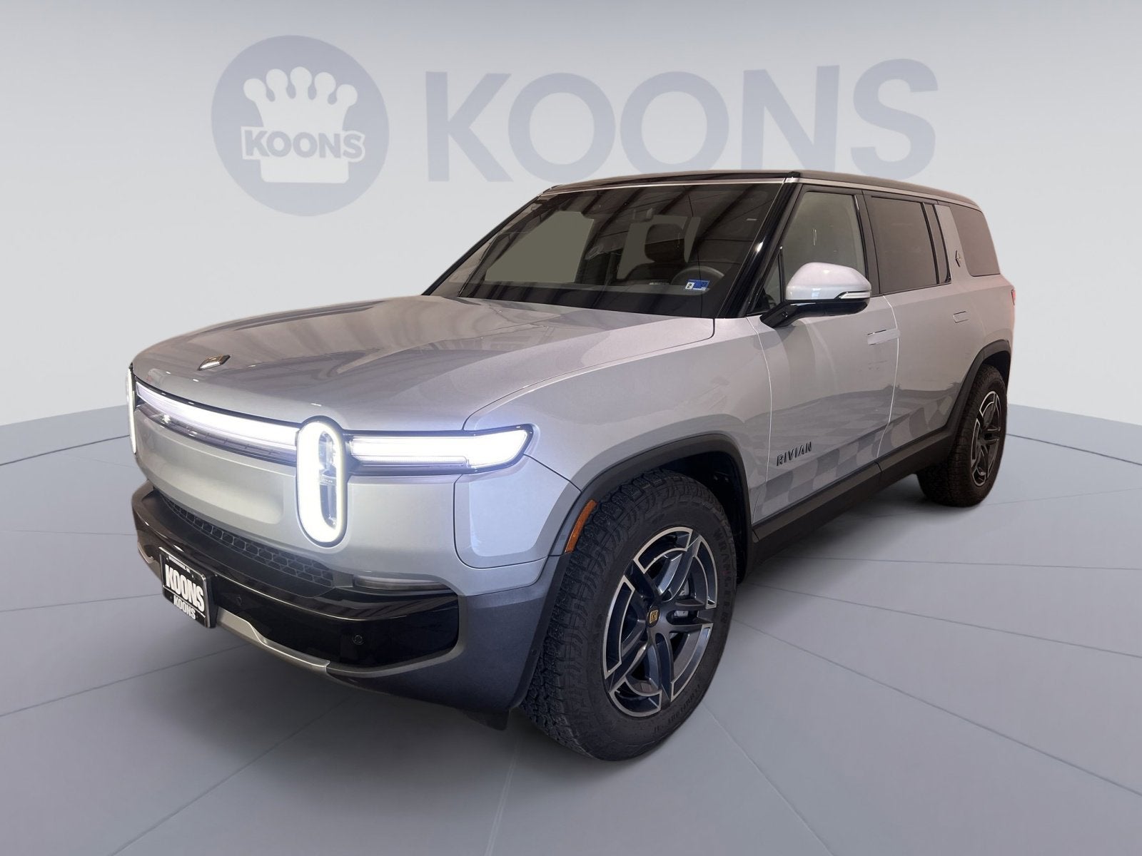2026 Rivian R1S Base