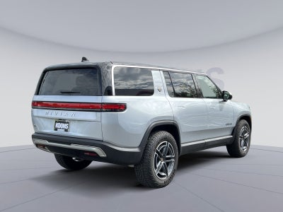 2026 Rivian R1S Base