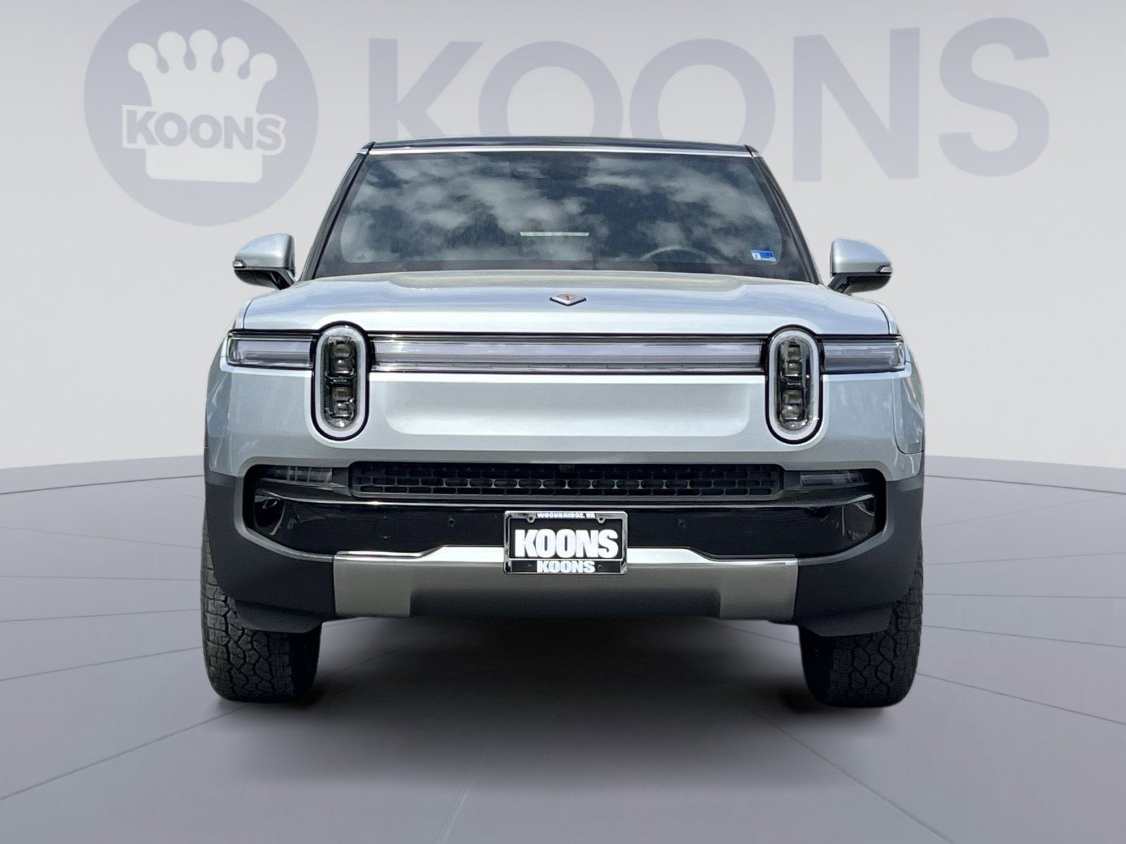 2026 Rivian R1S Base