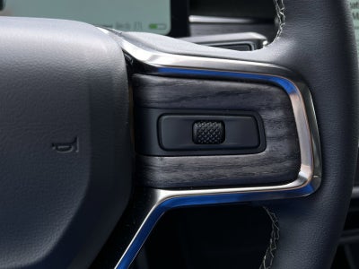 2026 Rivian R1S Base