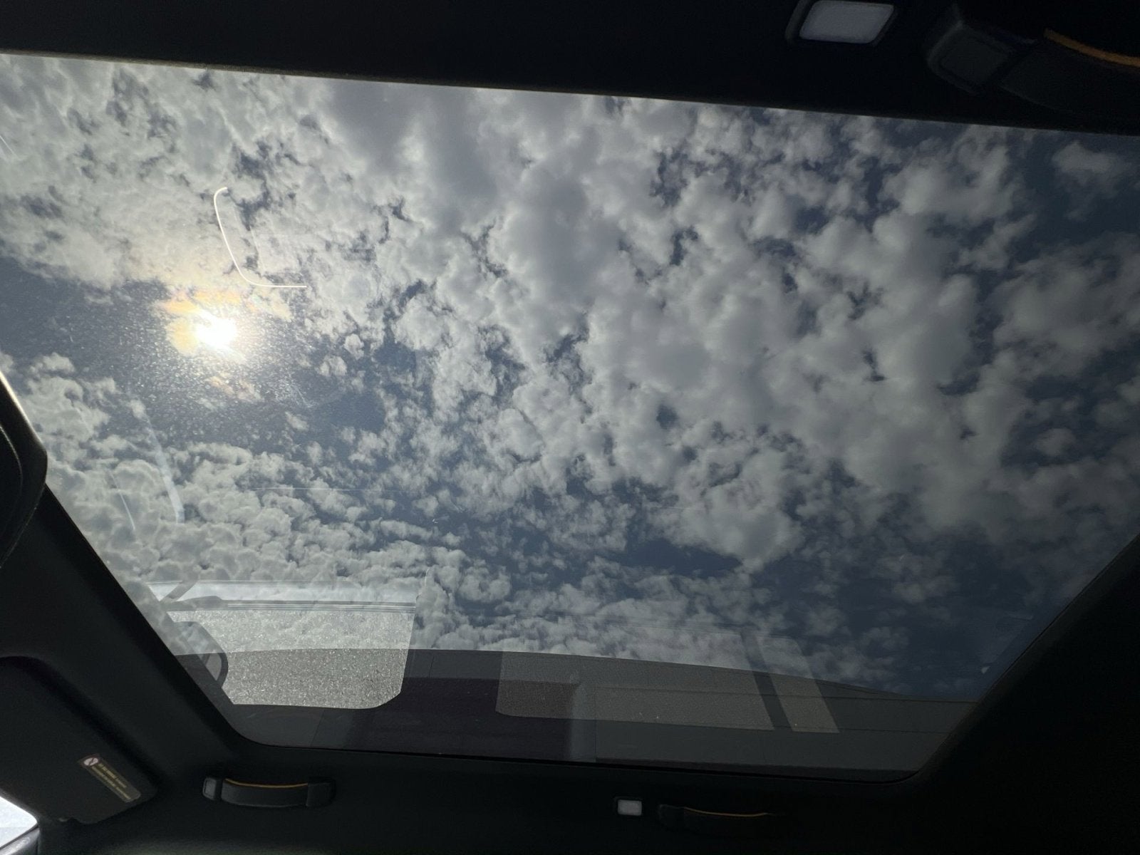 2026 Rivian R1S Base