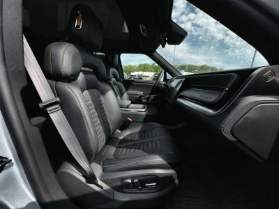 2026 Rivian R1S Base