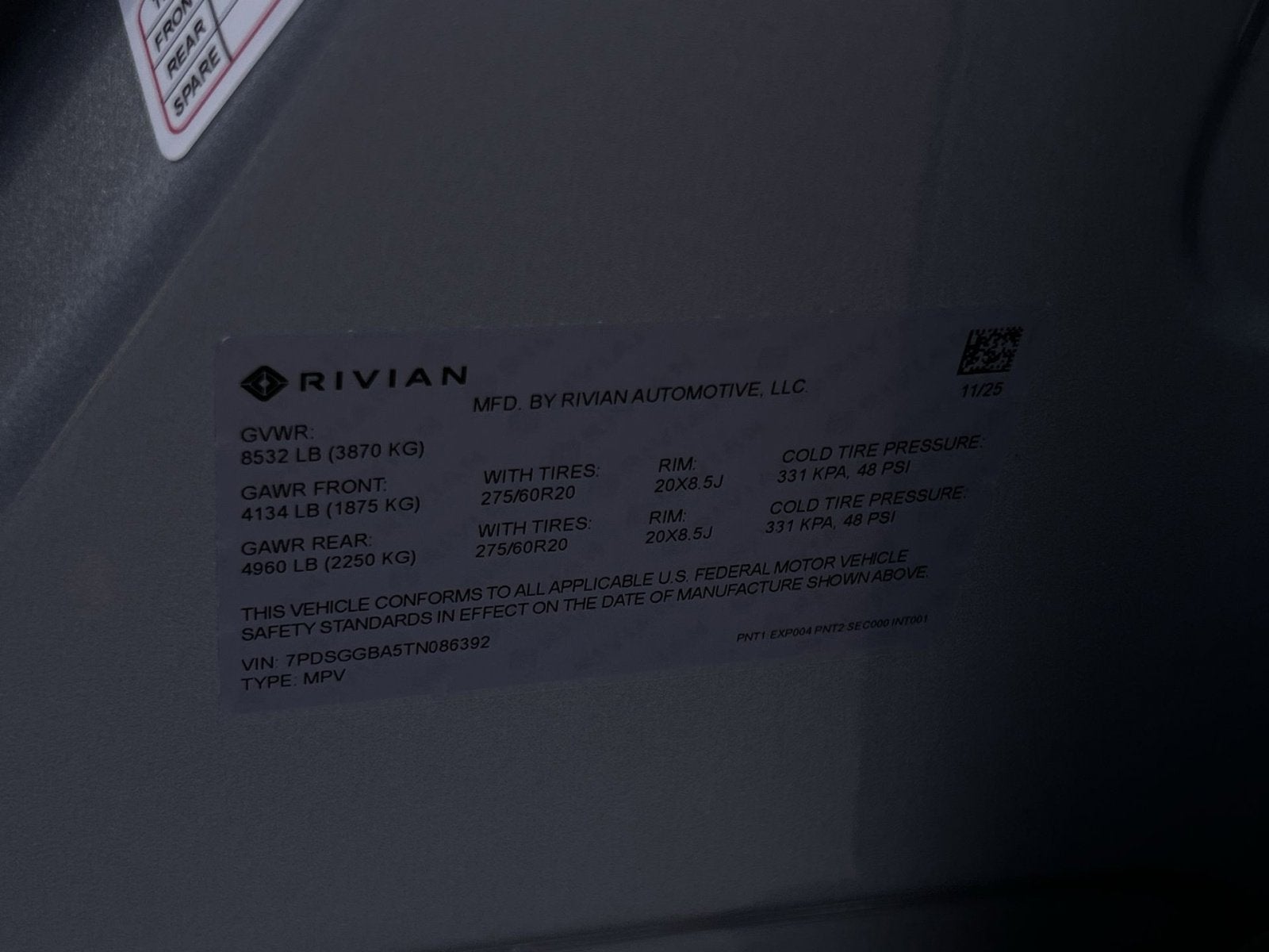2026 Rivian R1S Base