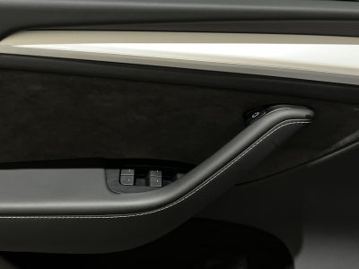 2024 Tesla Model Y Performance