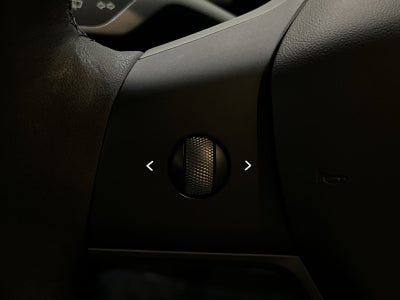 2024 Tesla Model Y Performance