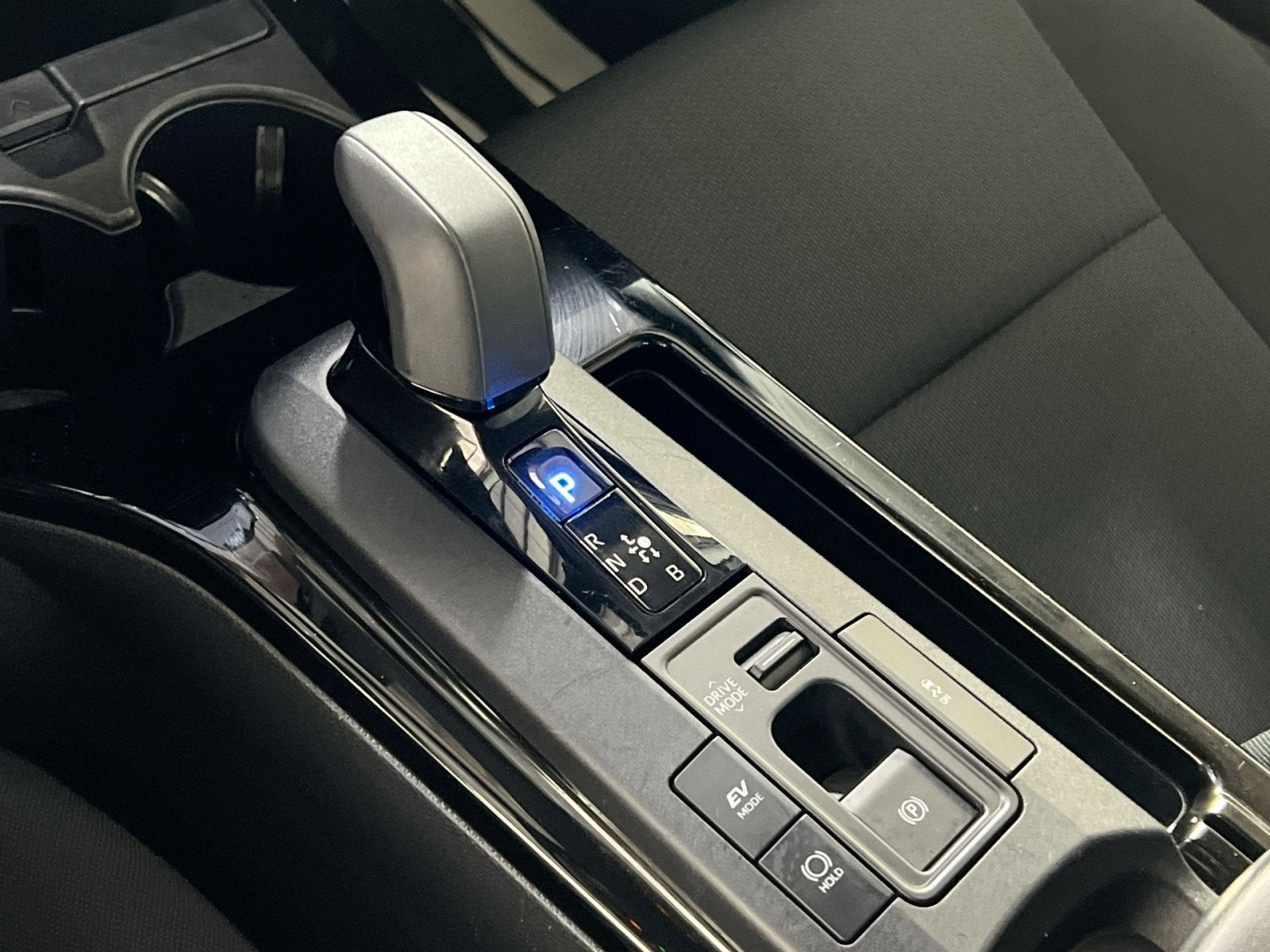 2023 Toyota Prius LE