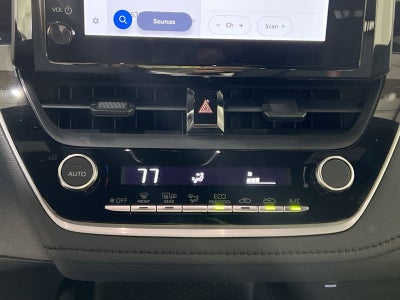 2025 Toyota Corolla Hybrid SE