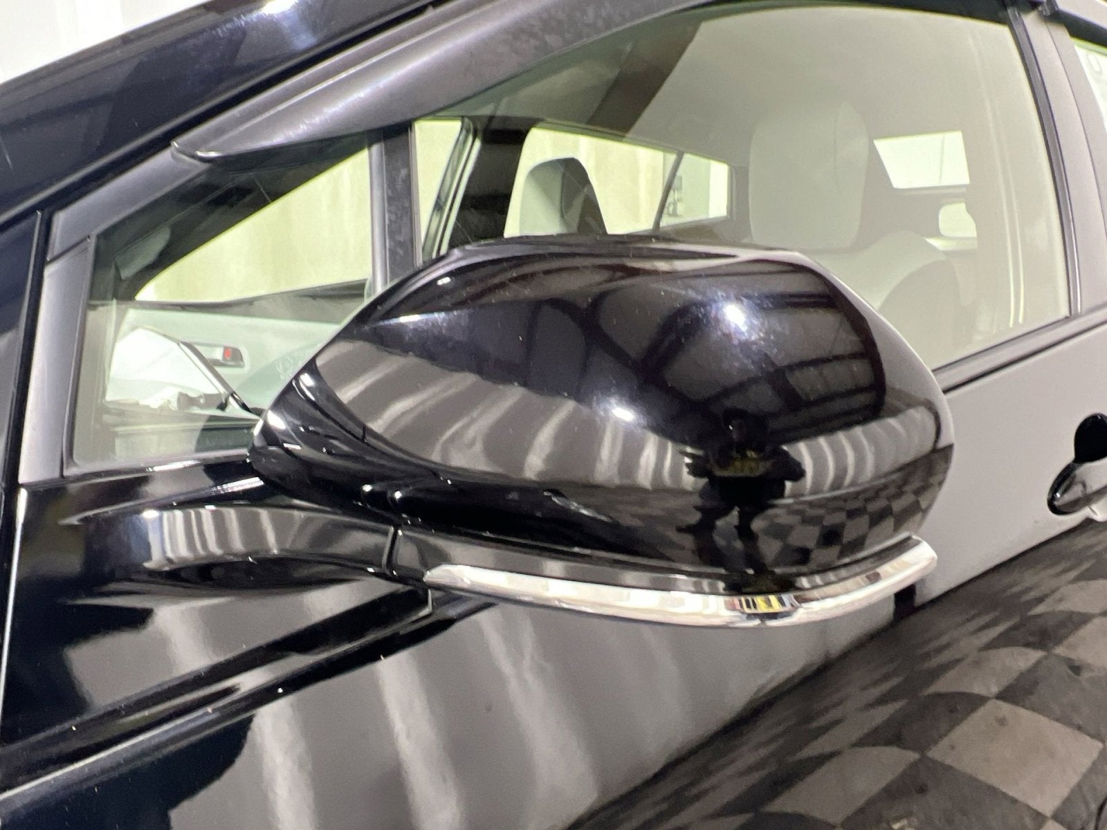 2019 Toyota Prius LE