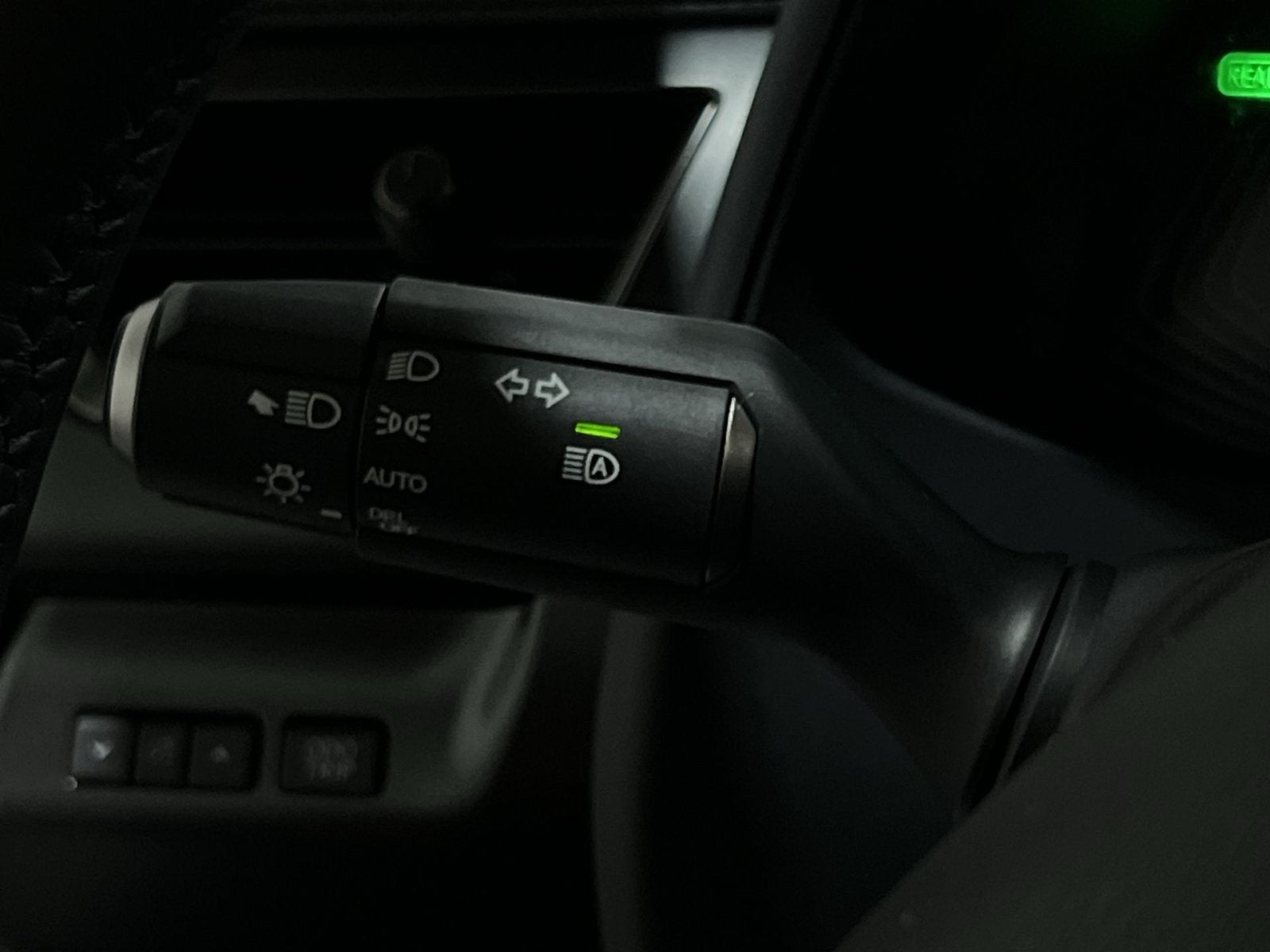 2024 Lexus UX 250h Premium