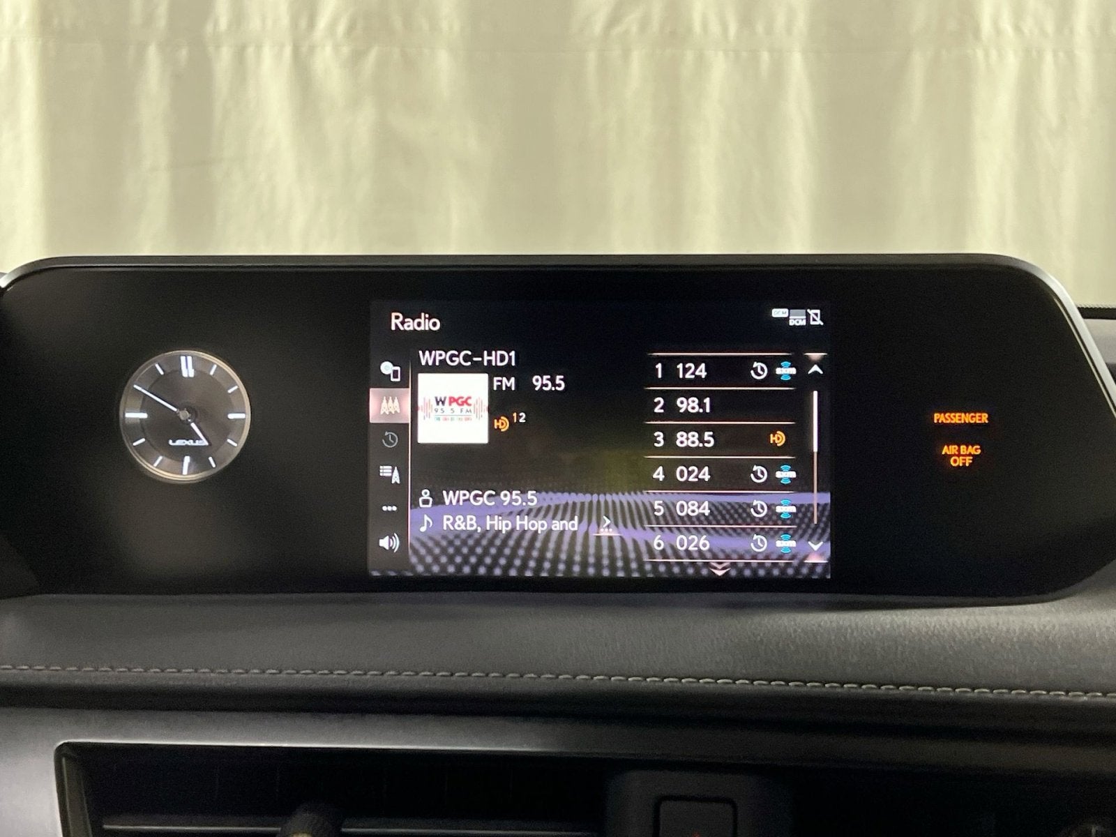 2020 Lexus UX 250h Base