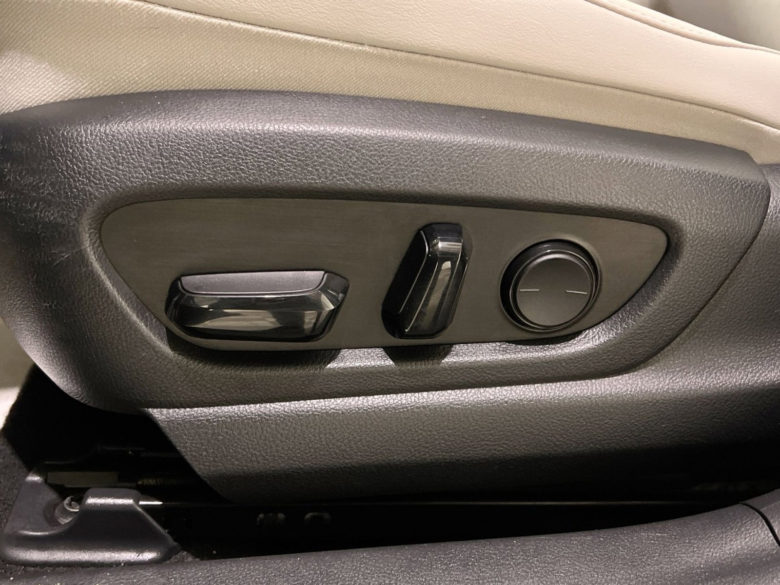 2020 Lexus UX 250h Base