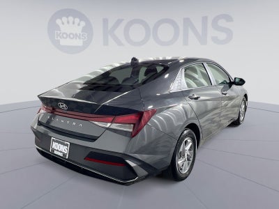 2024 Hyundai Elantra SE