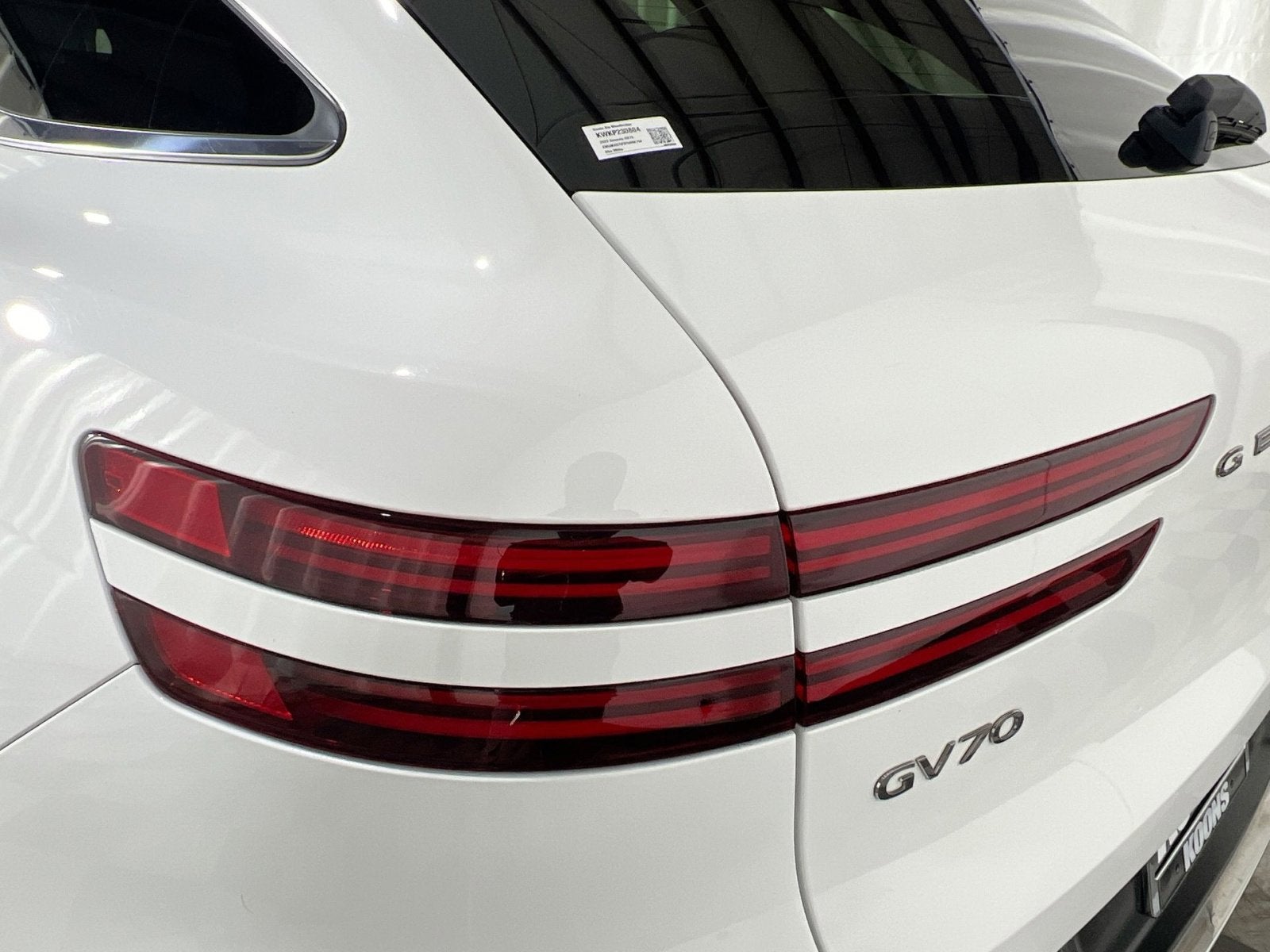 2023 Genesis GV70 2.5T