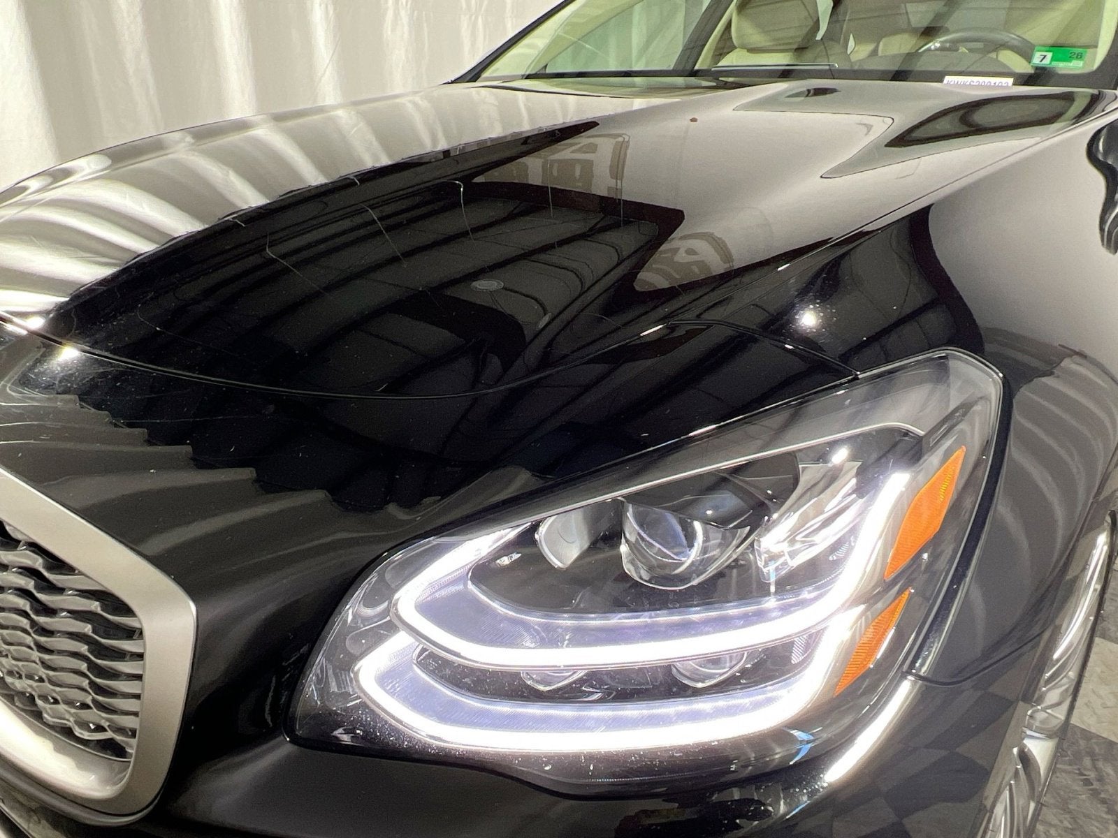 2020 Kia K900 Luxury