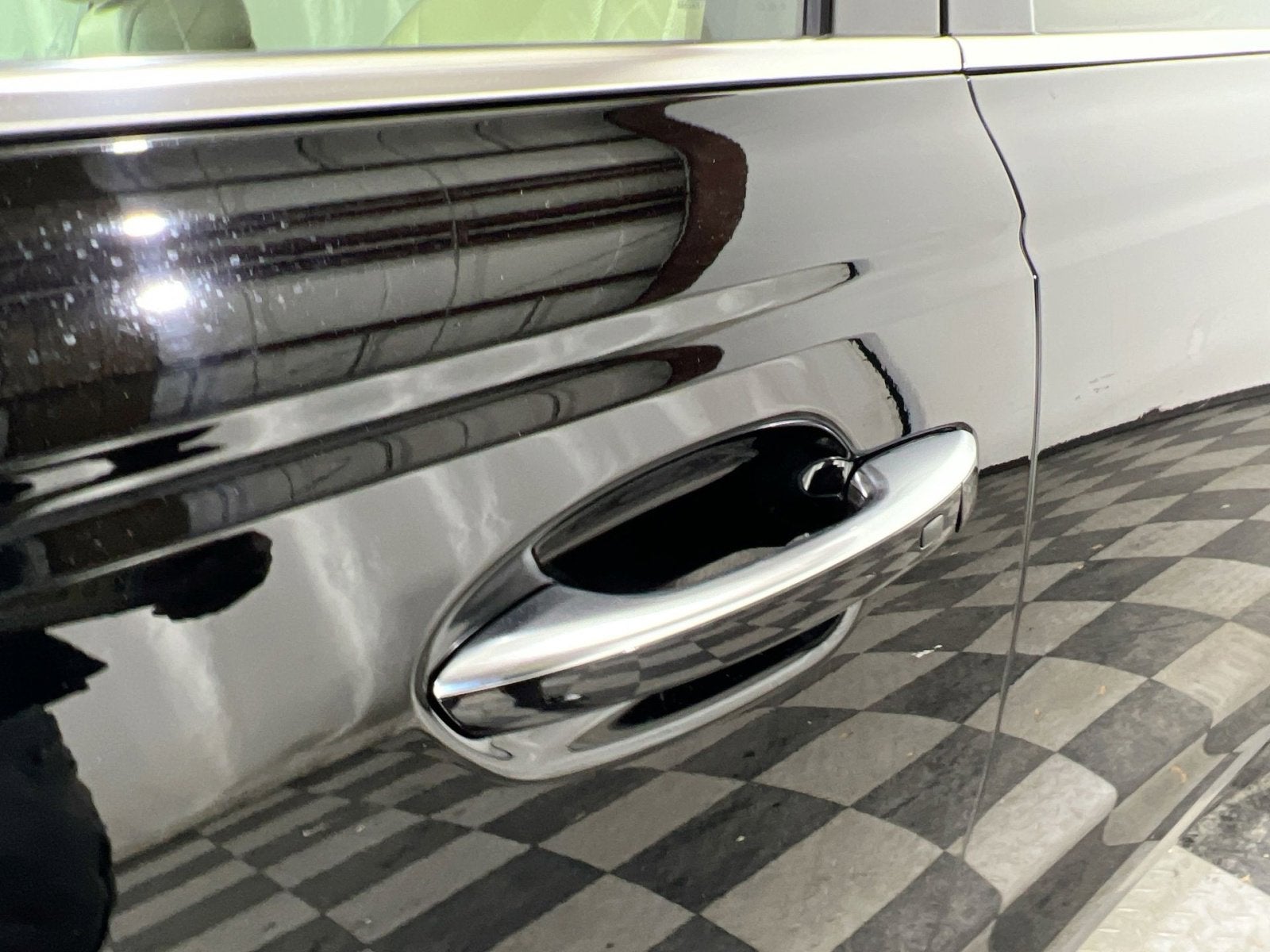 2020 Kia K900 Luxury