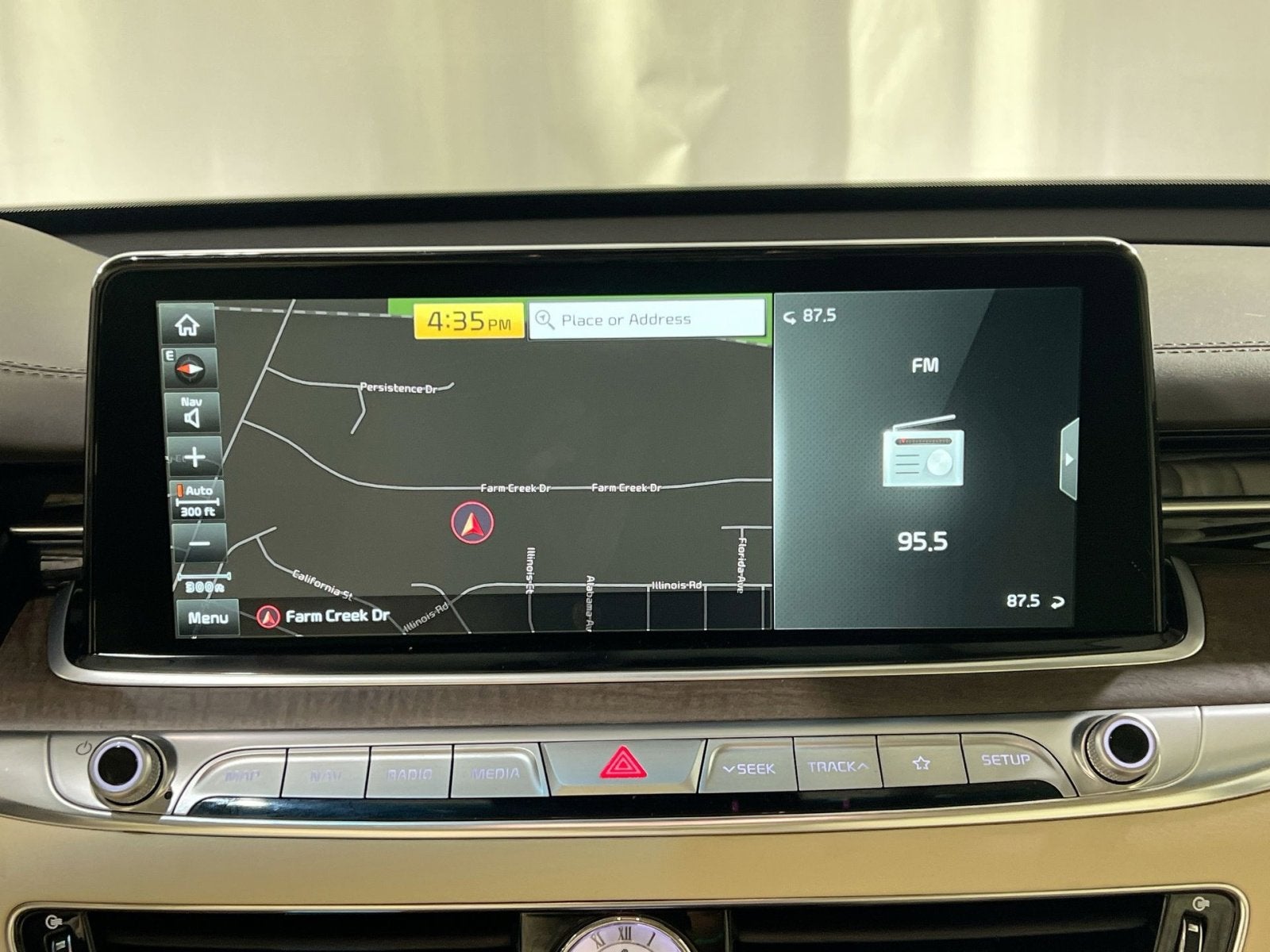 2020 Kia K900 Luxury