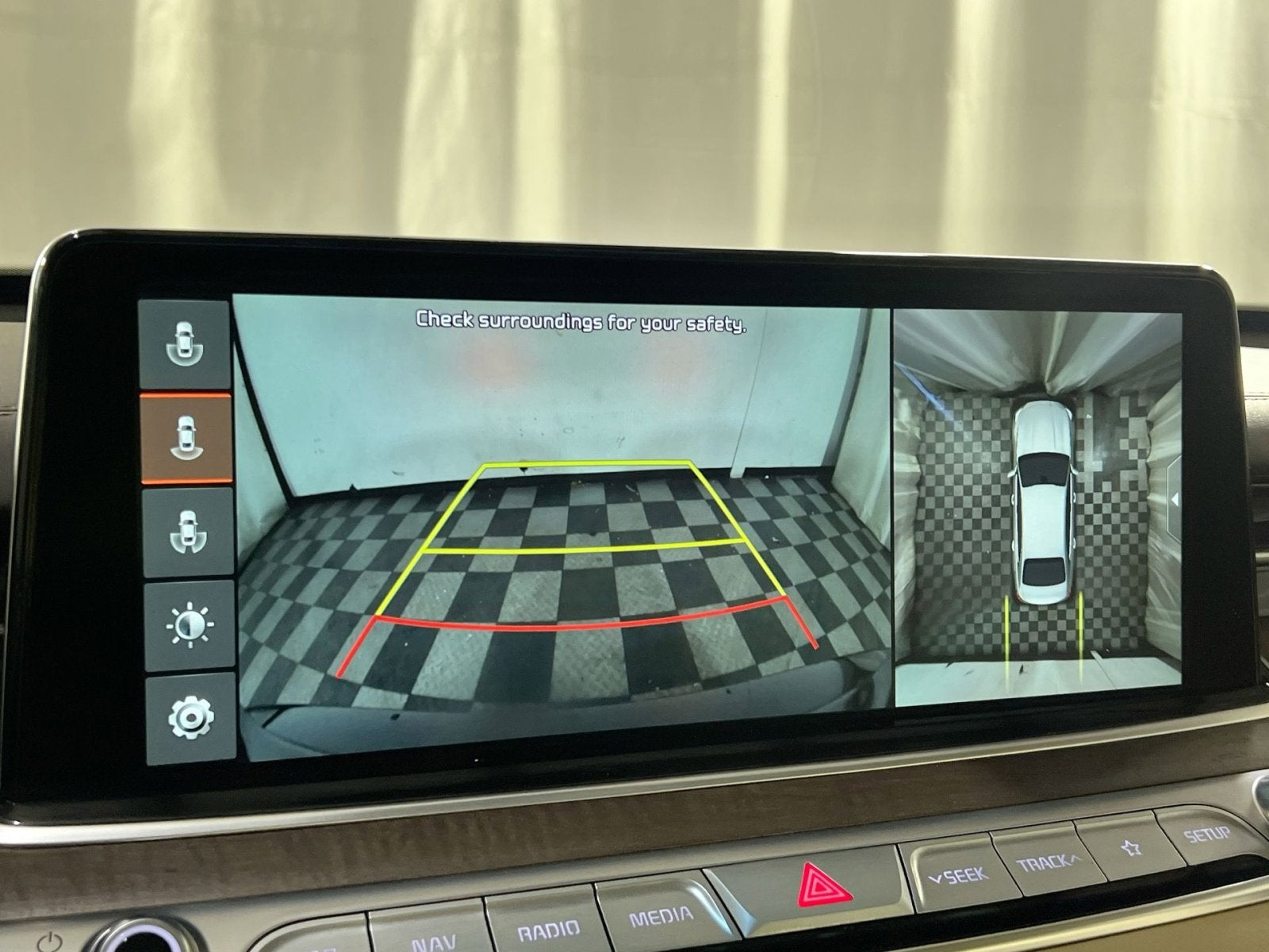 2020 Kia K900 Luxury