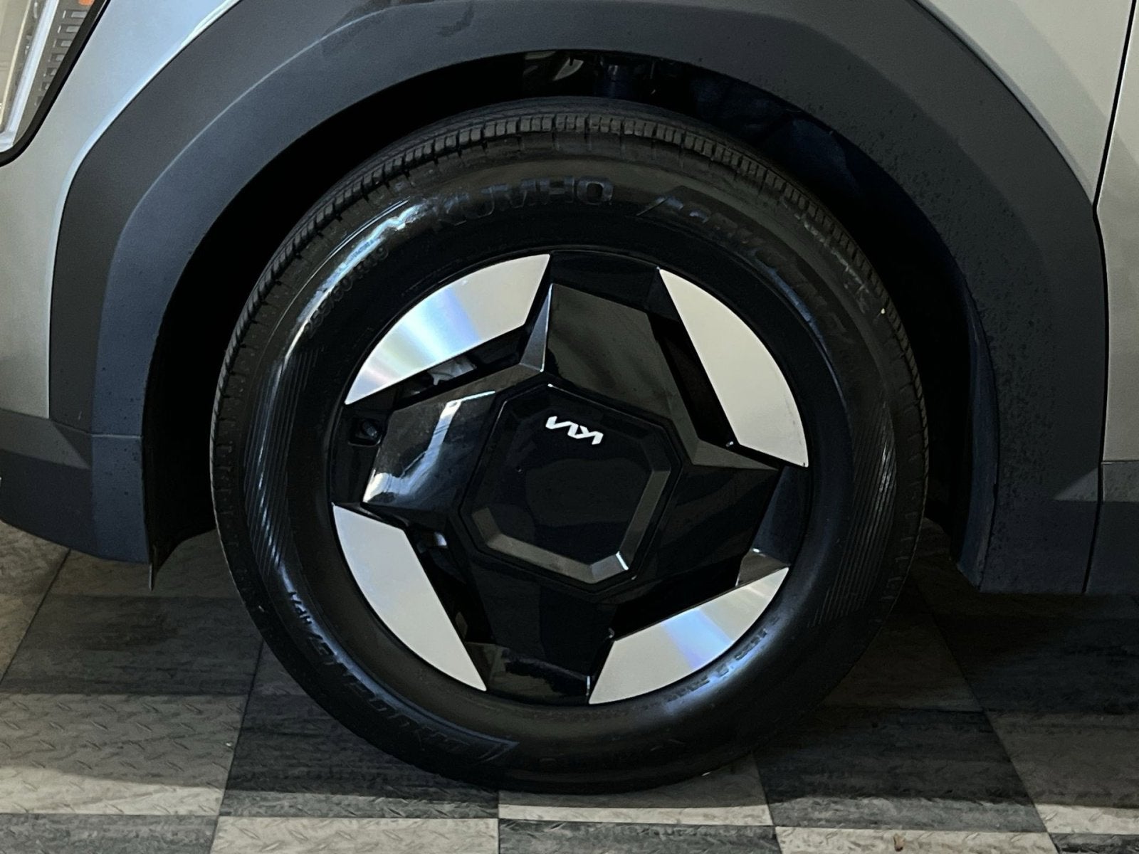 2024 Kia EV9 Light