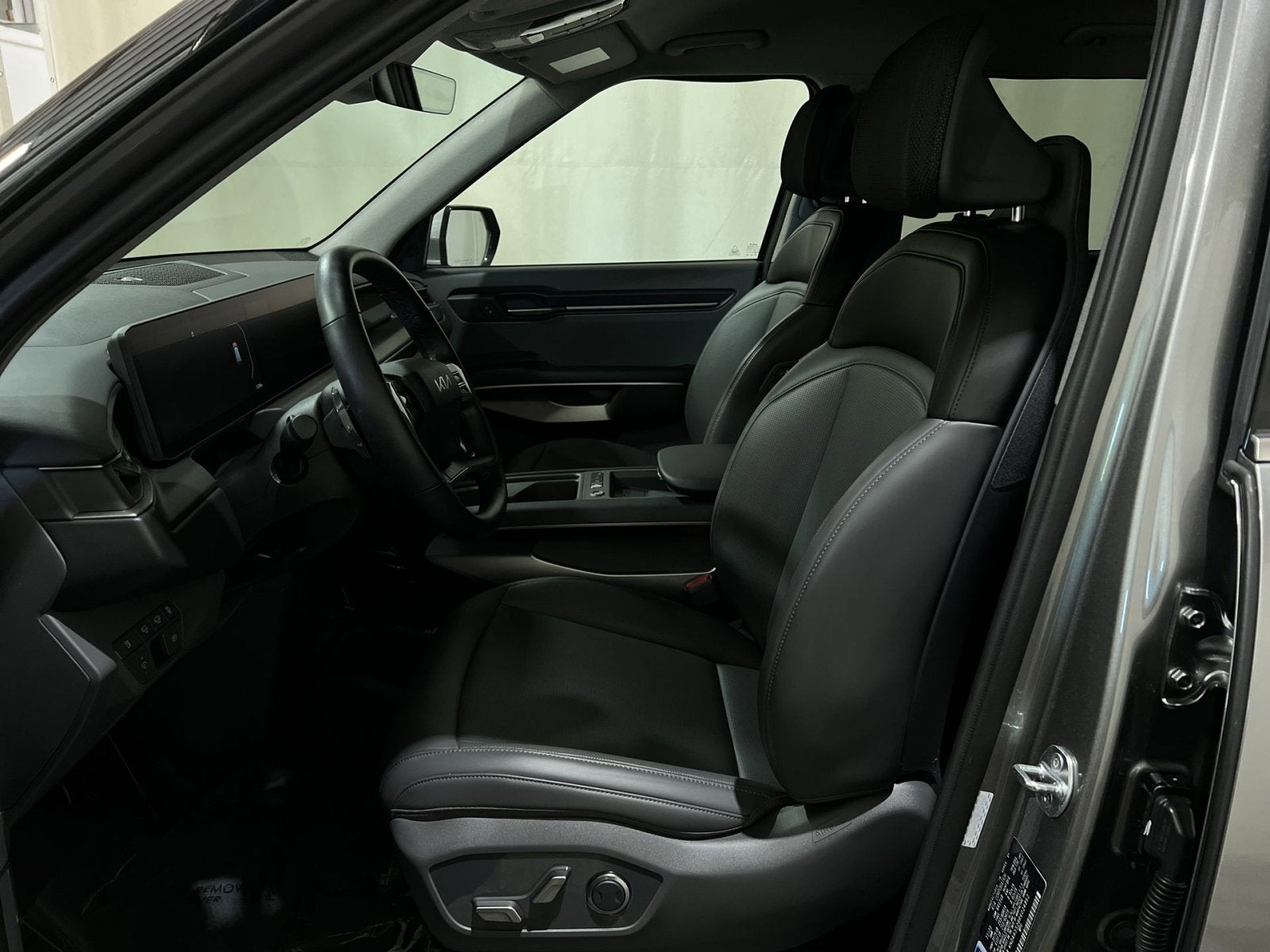 2024 Kia EV9 Light