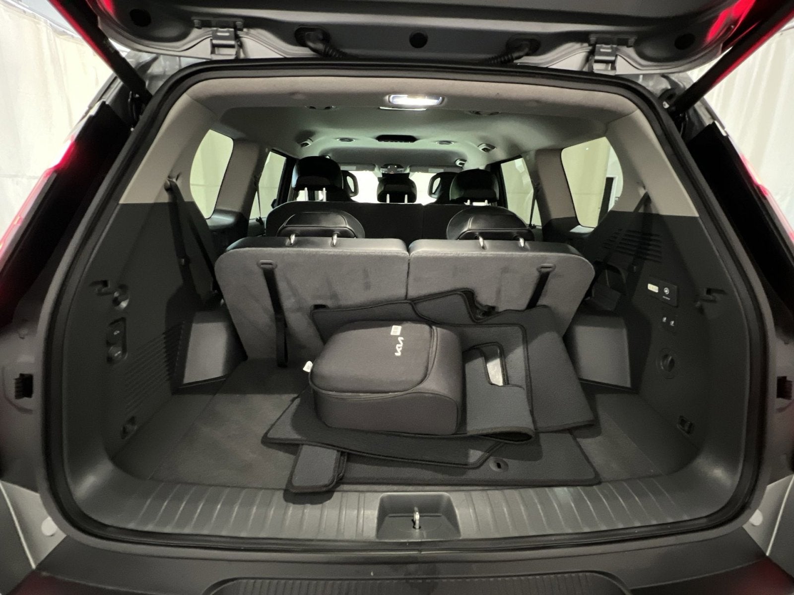 2024 Kia EV9 Light