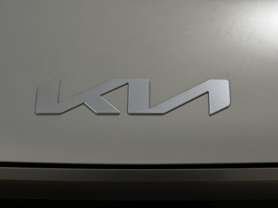 2024 Kia EV9 Land