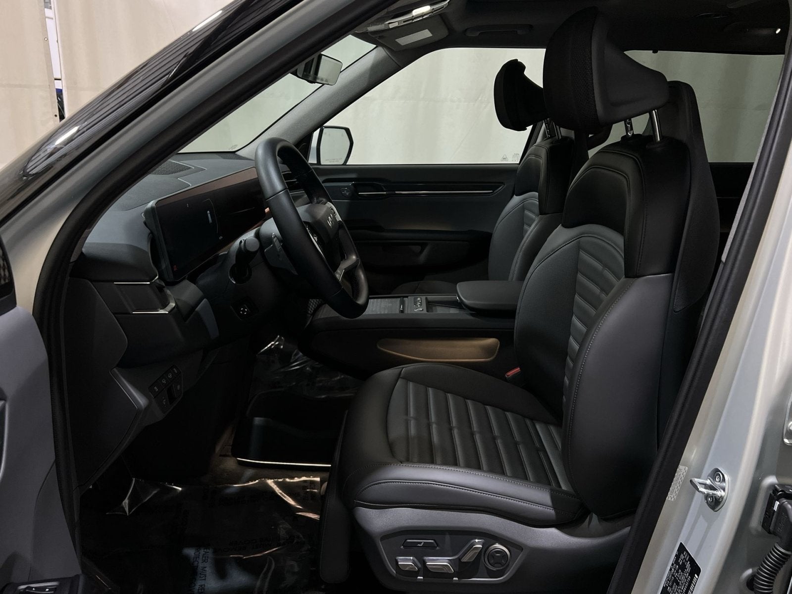 2024 Kia EV9 Land