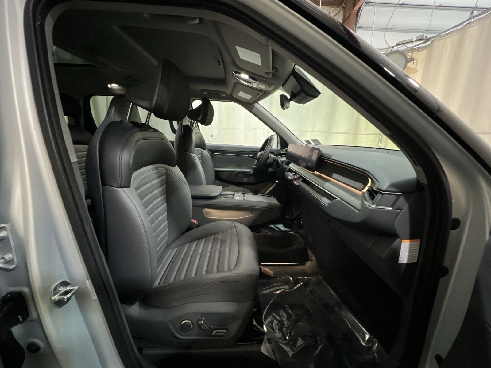 2024 Kia EV9 Land