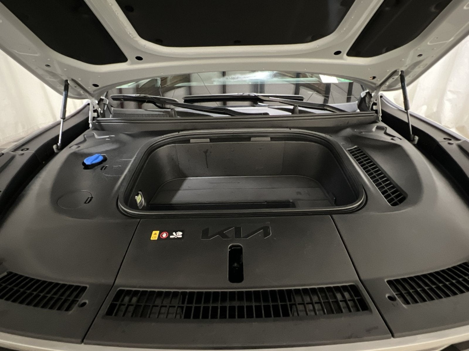 2024 Kia EV9 Land