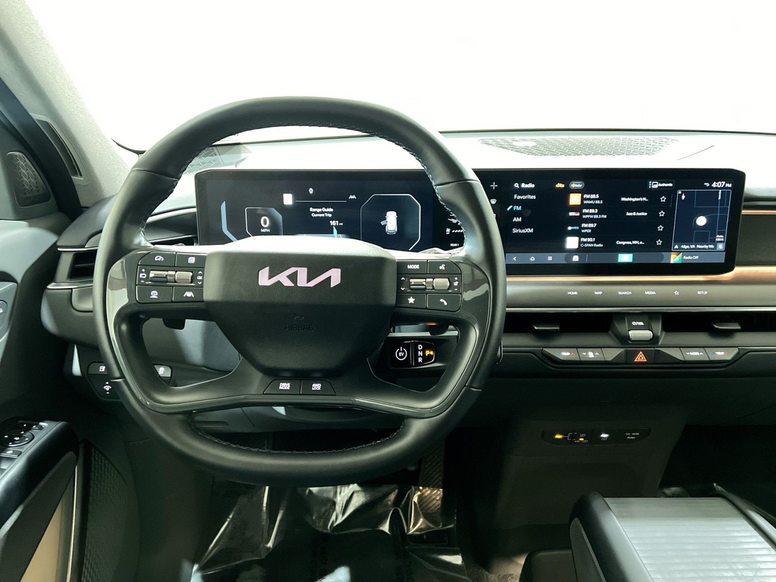 2024 Kia EV9 Land