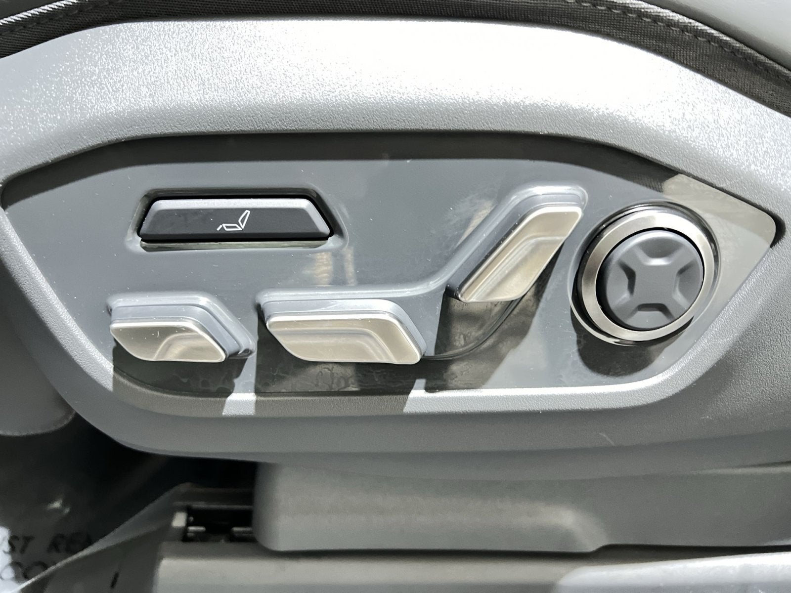 2024 Kia EV9 Land