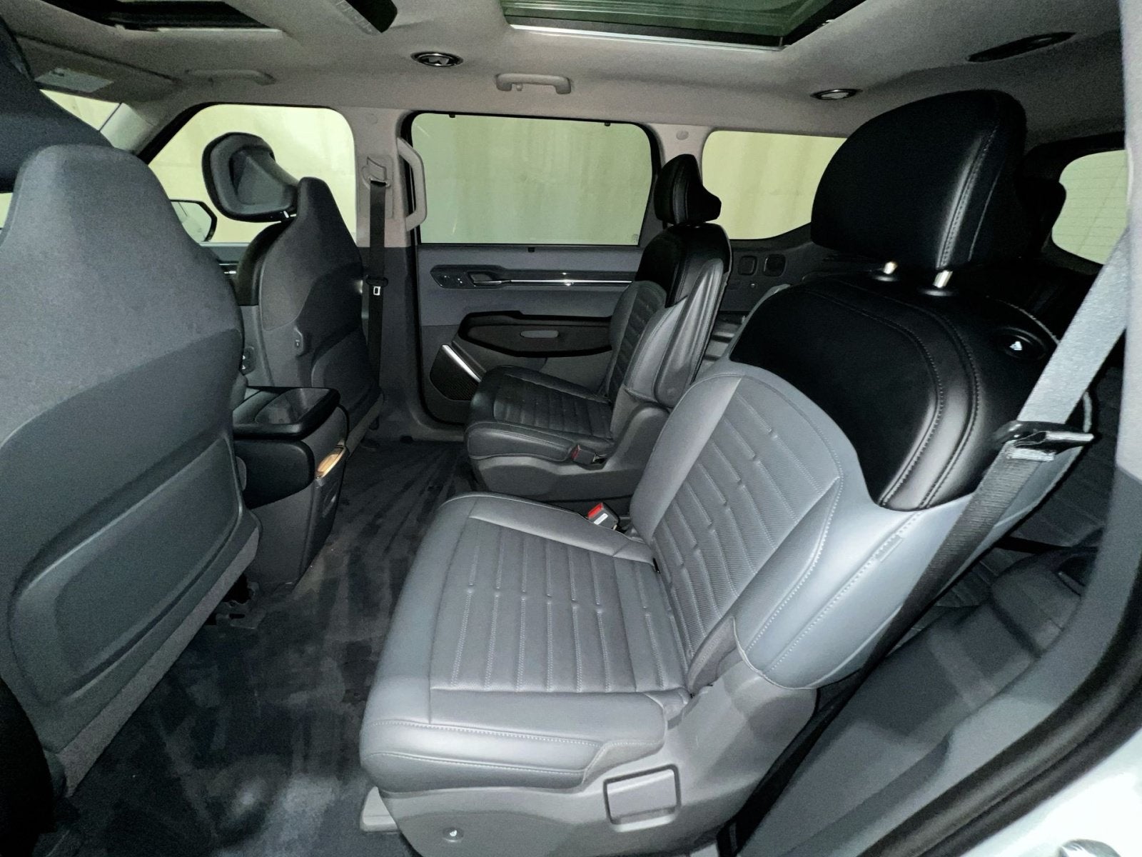 2024 Kia EV9 Land