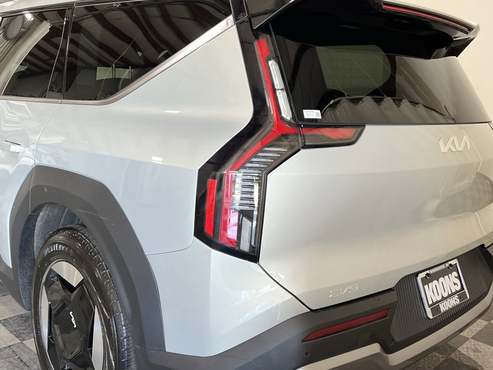 2024 Kia EV9 Wind