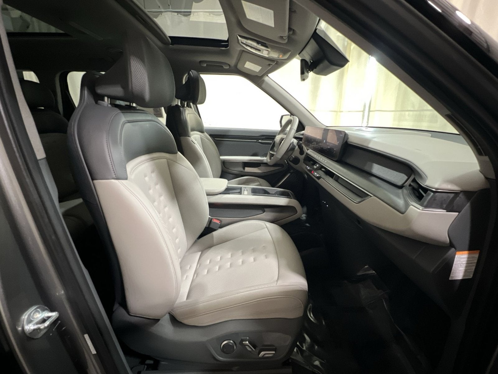 2024 Kia EV9 Wind
