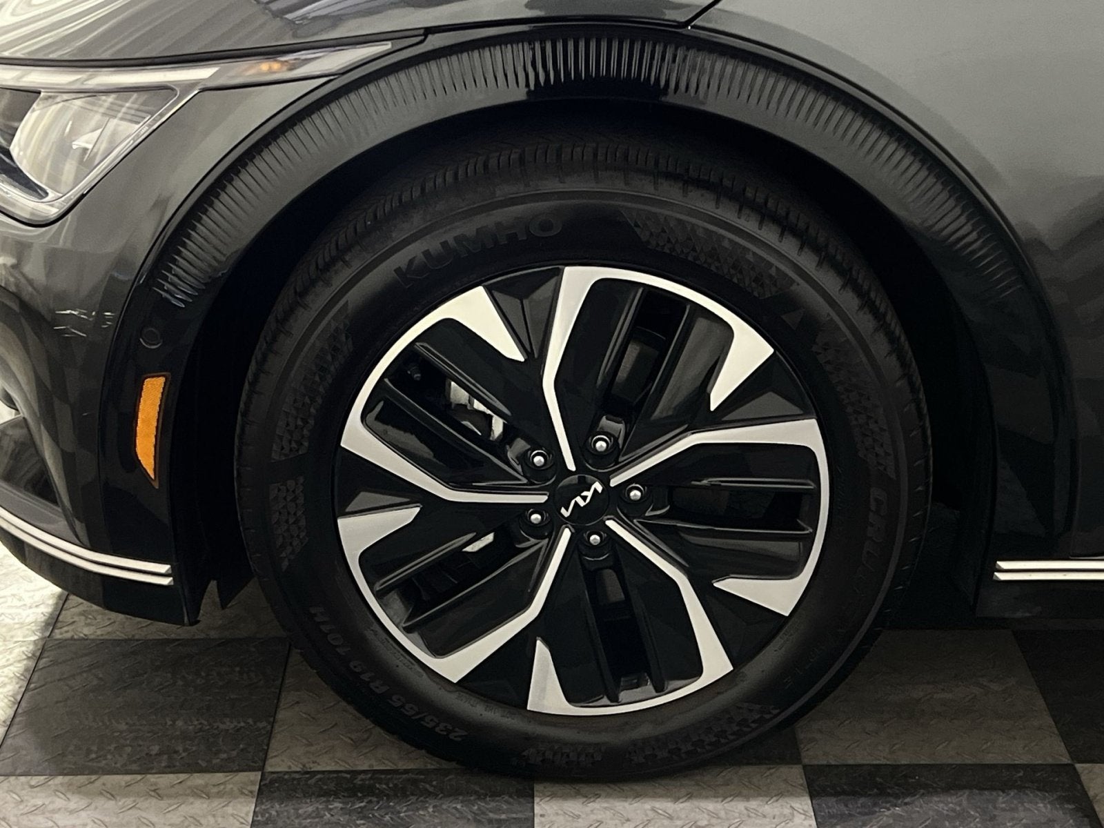 2024 Kia EV6 Wind