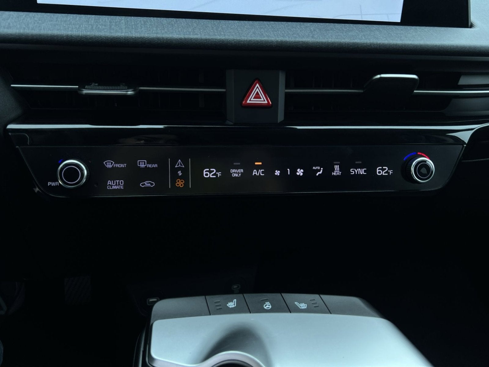 2024 Kia EV6 Light