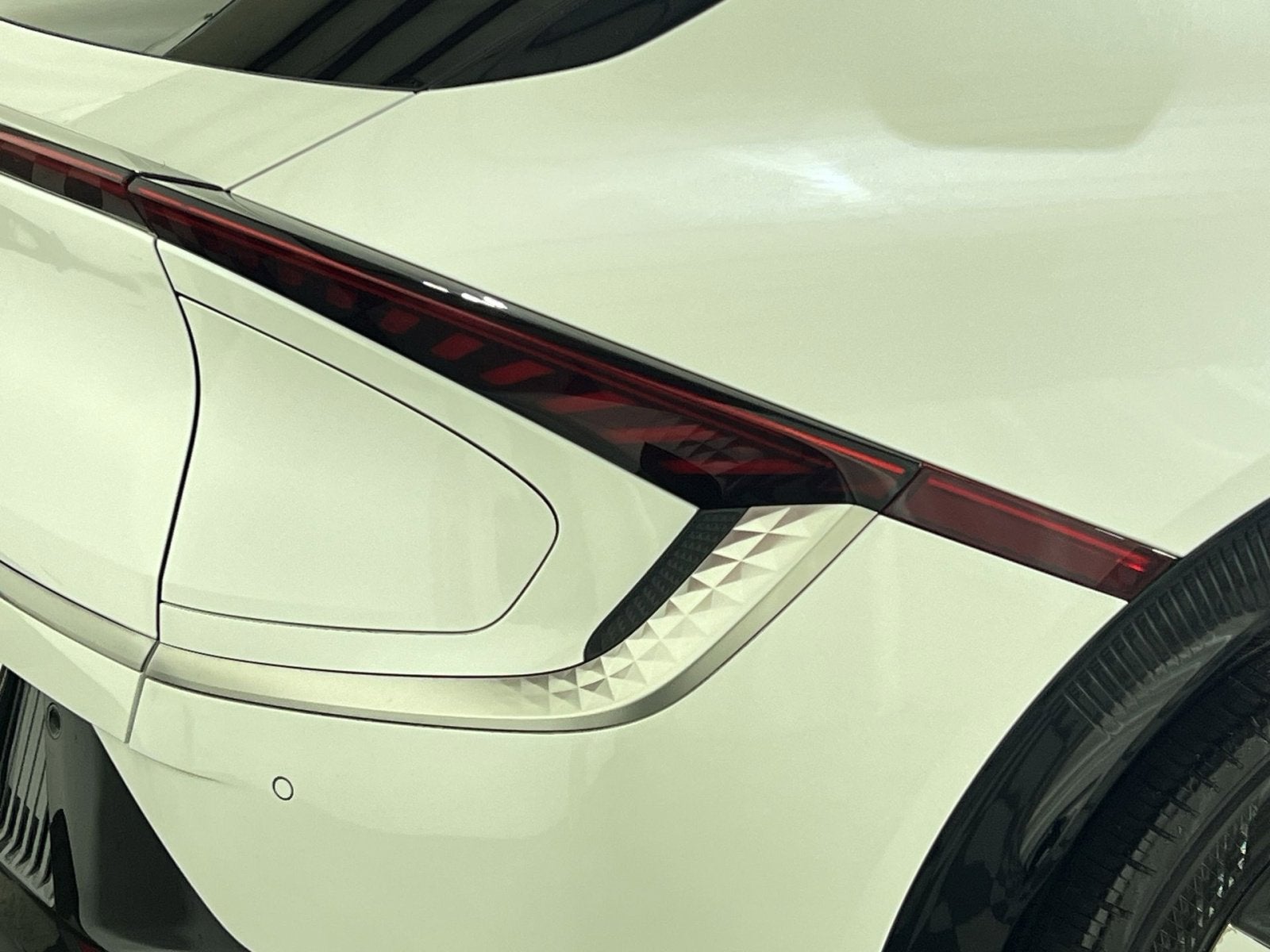 2023 Kia EV6 Wind