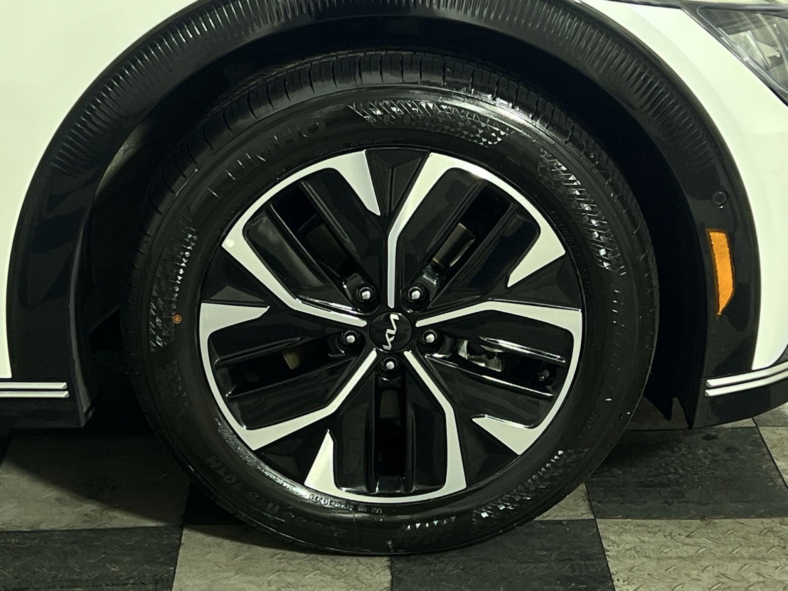 2023 Kia EV6 Wind