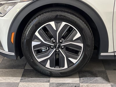 2024 Kia EV6 Light