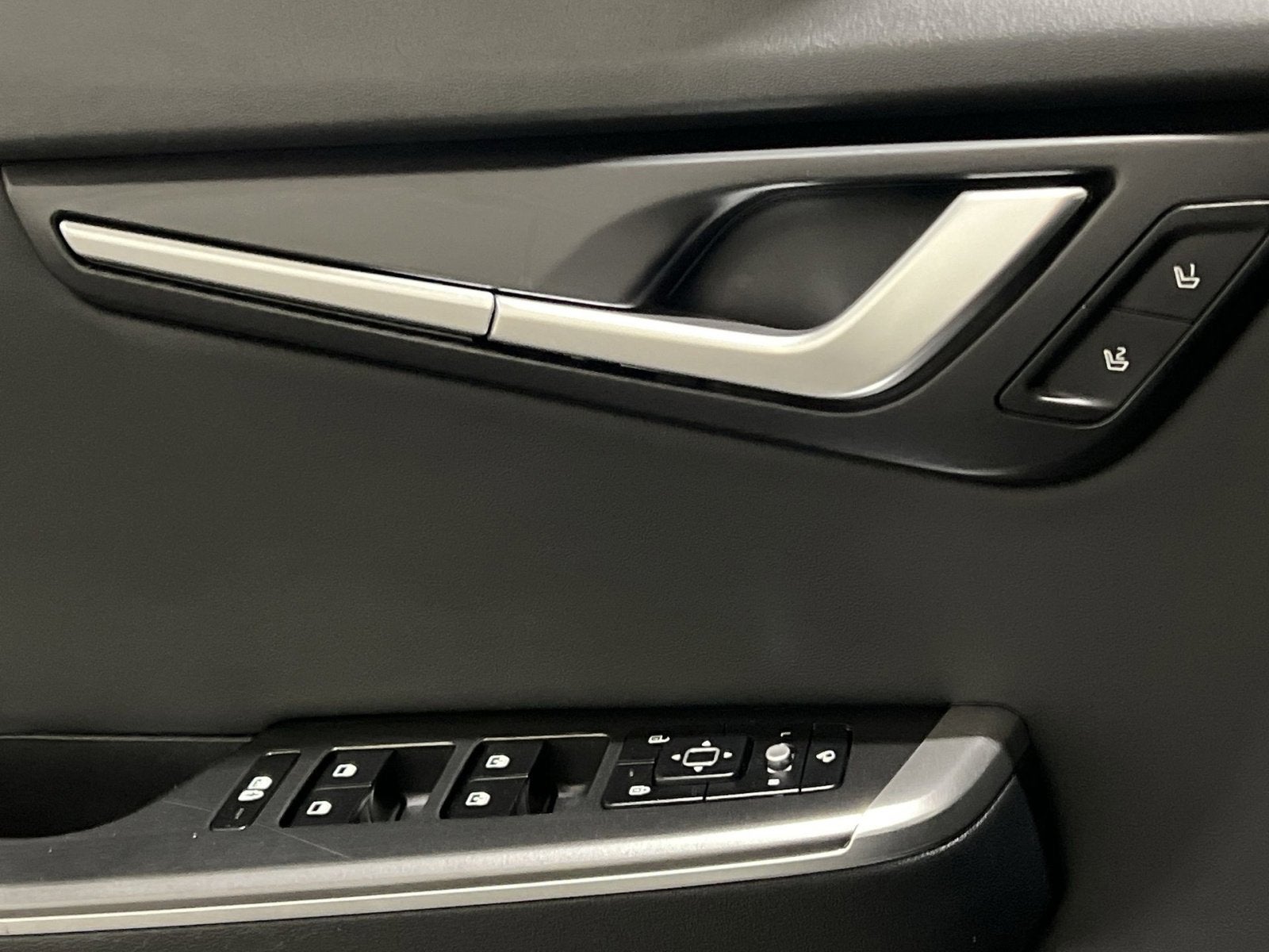 2024 Kia EV6 Light