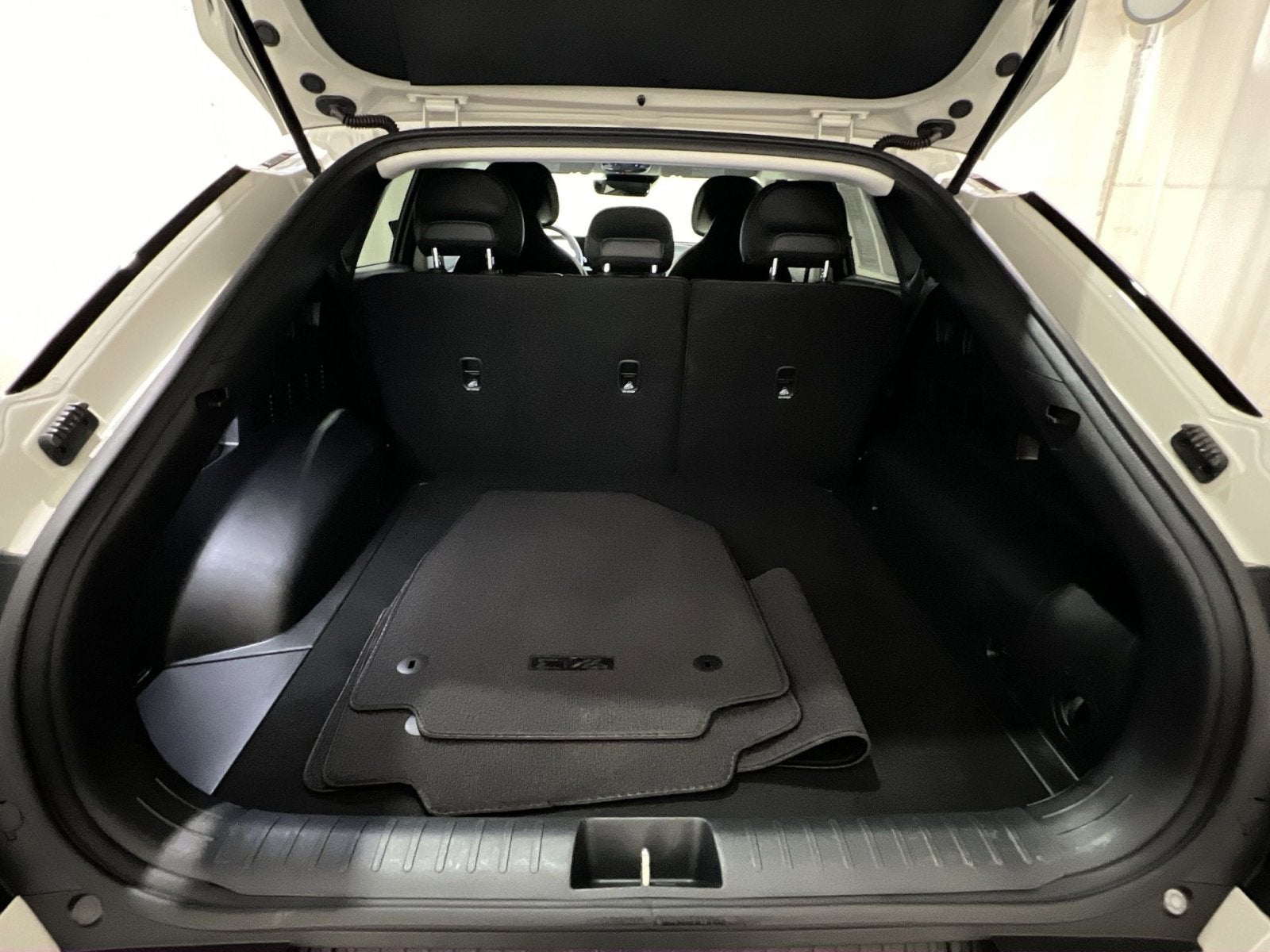 2024 Kia EV6 Light