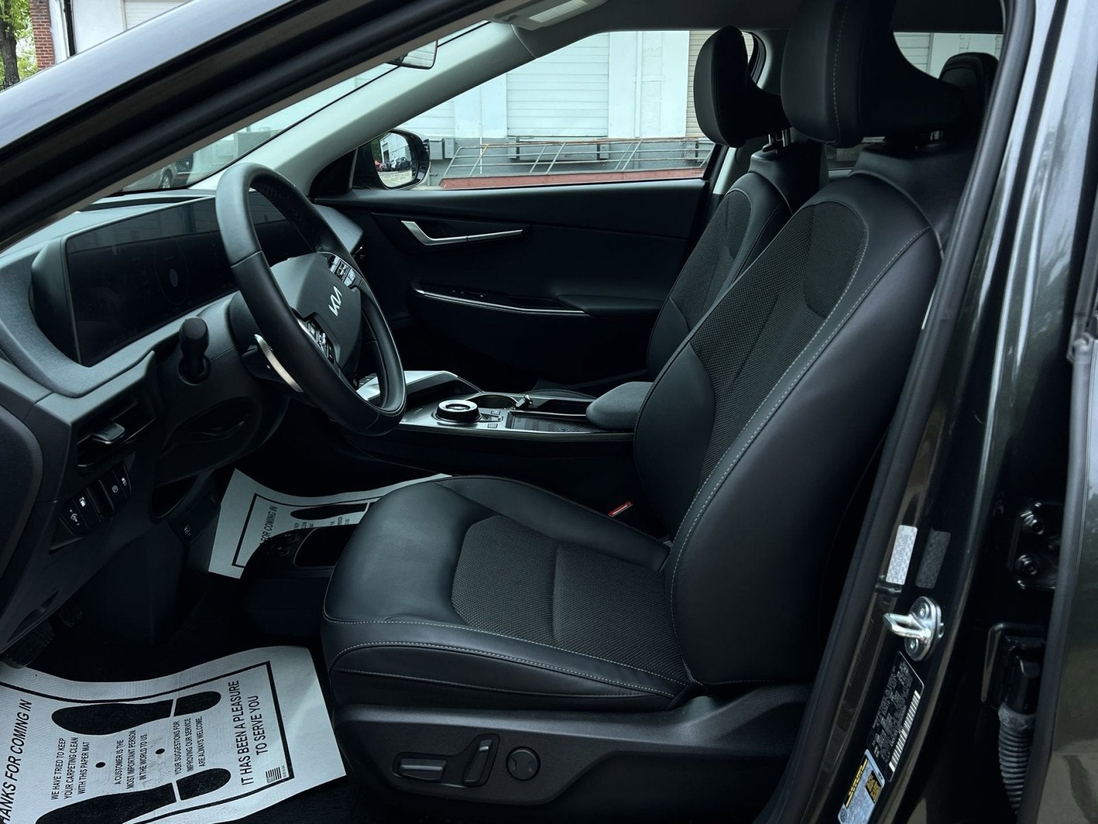 2024 Kia EV6 Light