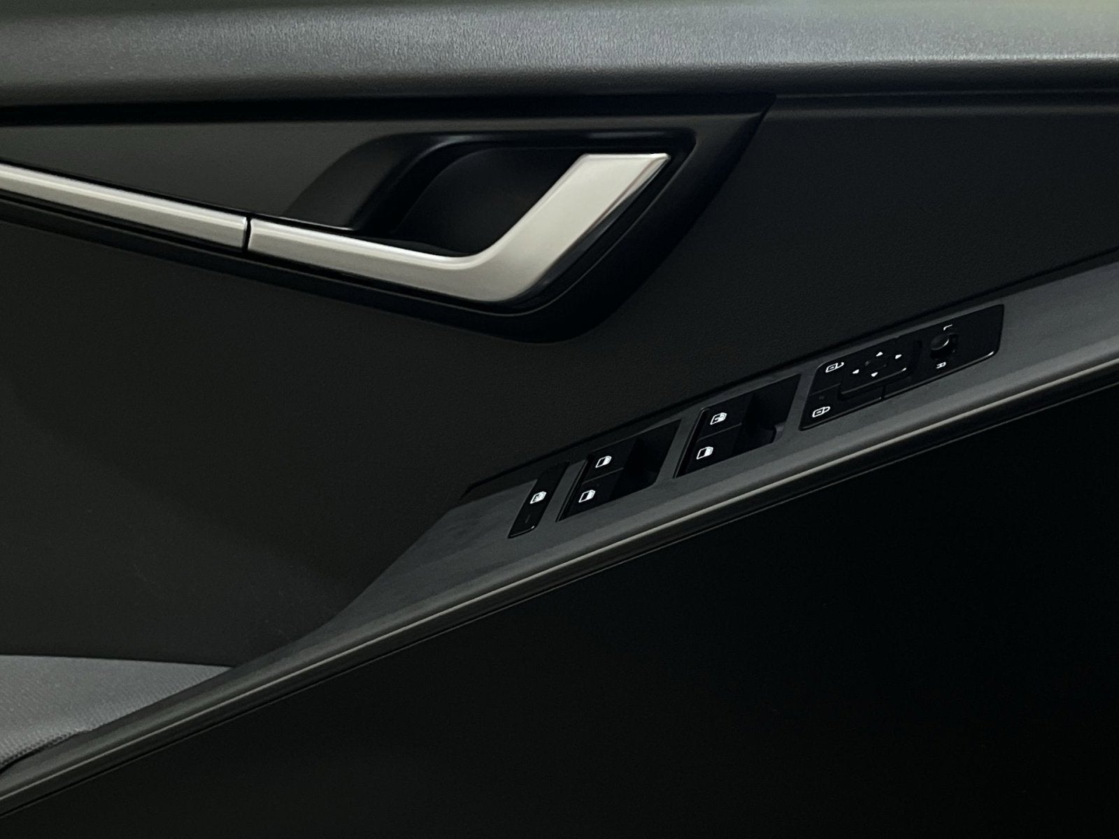 2024 Kia Niro LX