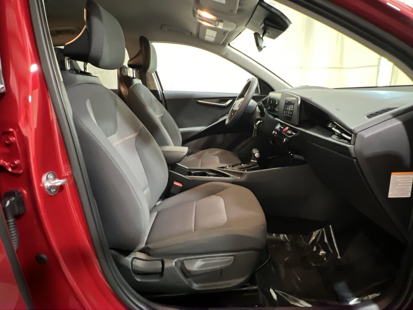 2024 Kia Niro LX