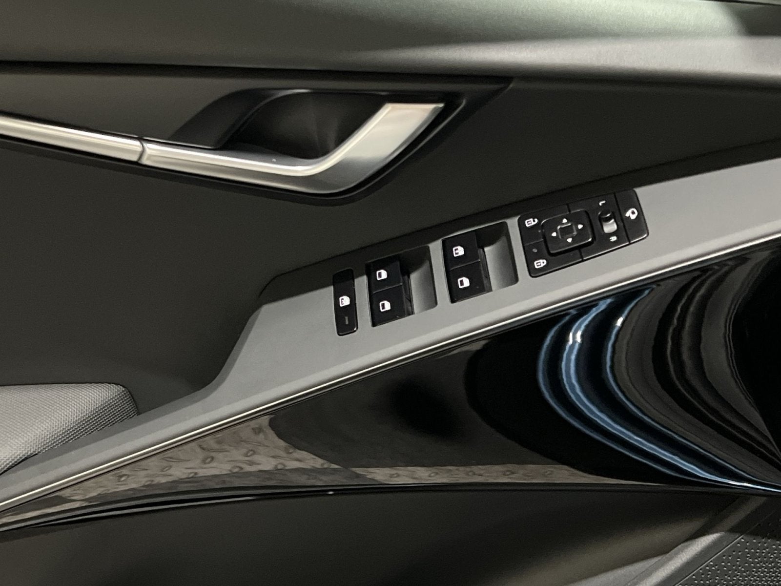 2024 Kia Niro EX Touring