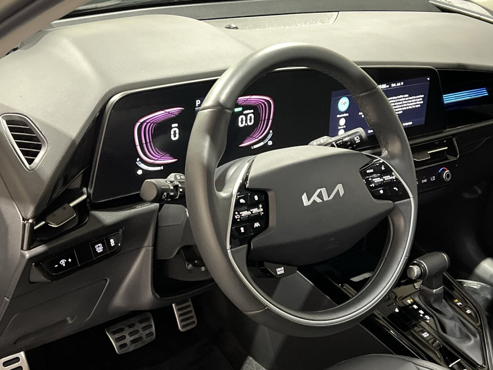 2024 Kia Niro EX Touring