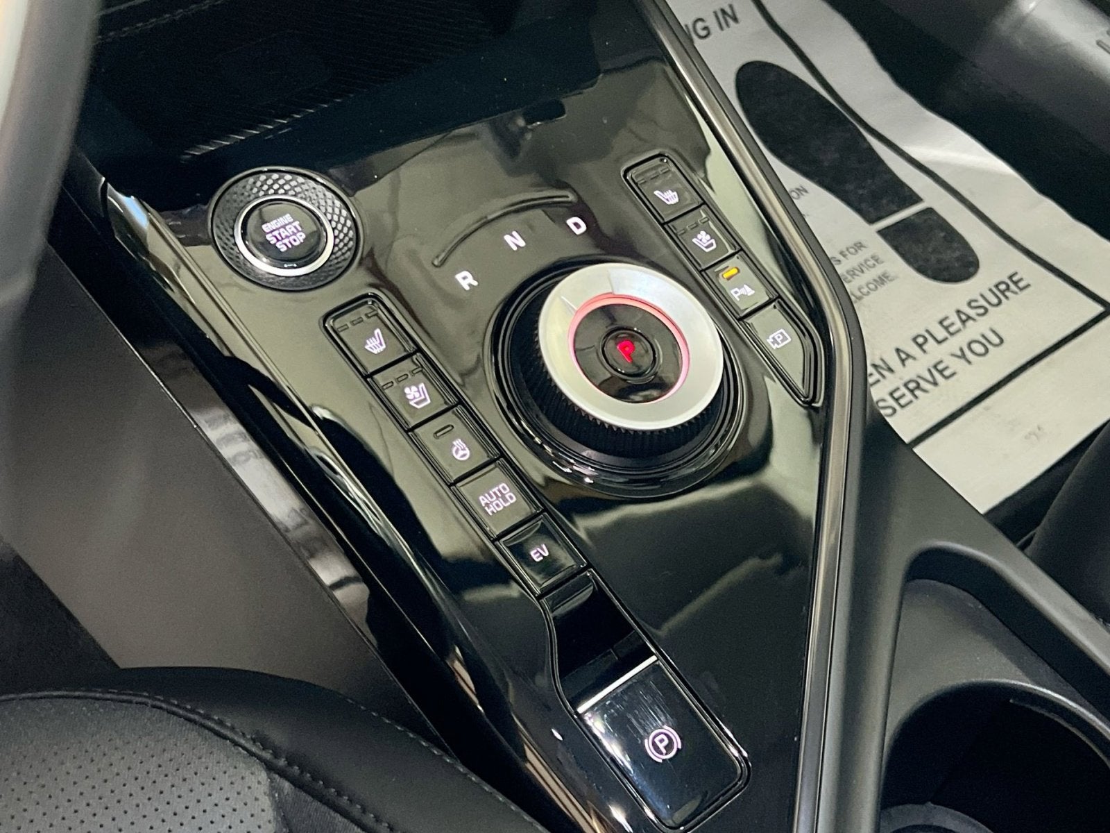 2023 Kia Niro Plug-In Hybrid SX