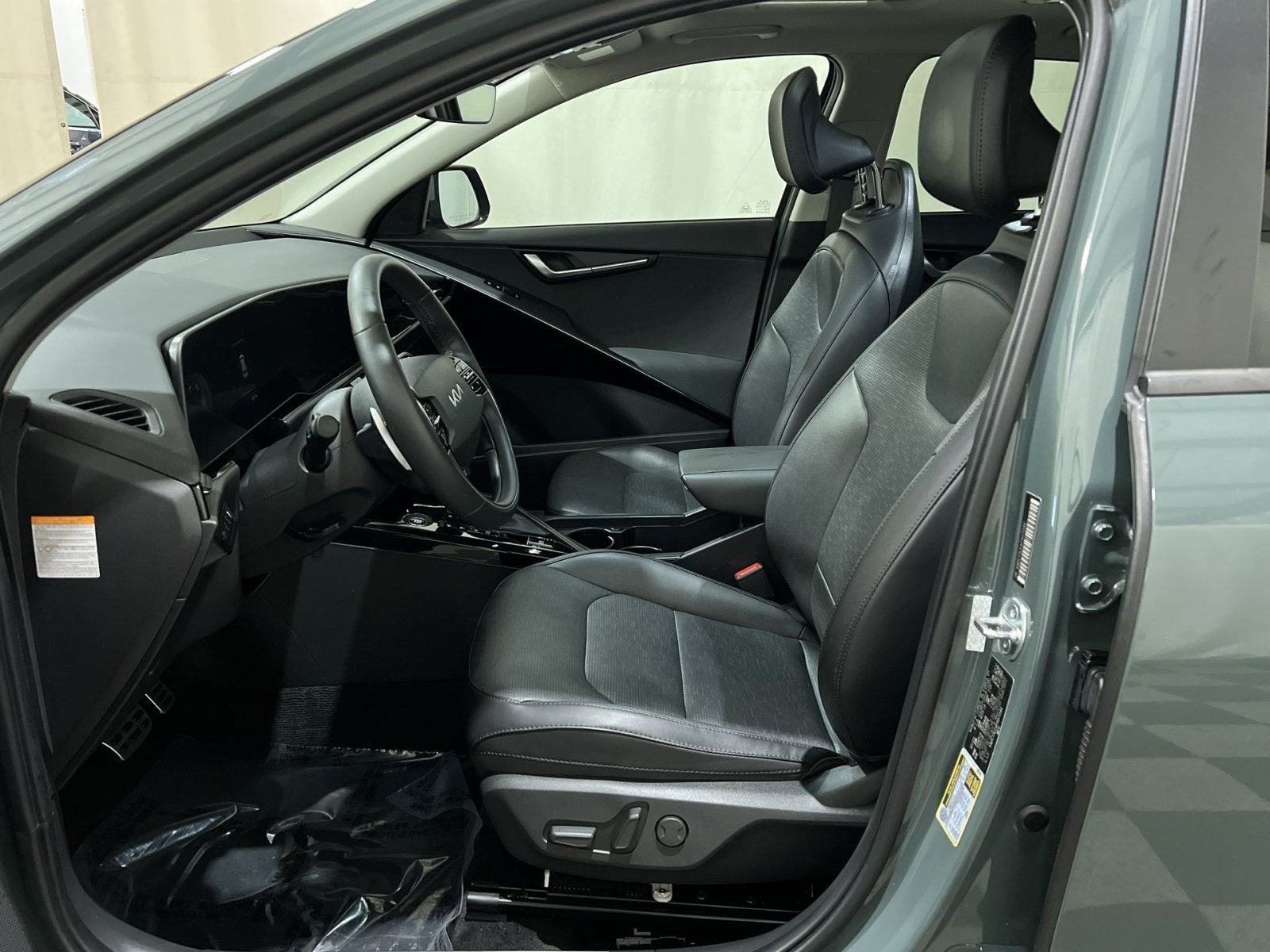 2023 Kia Niro SX Touring