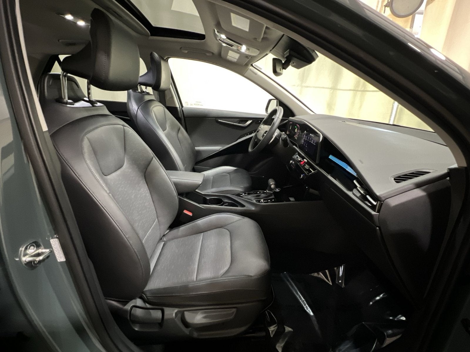 2023 Kia Niro SX Touring