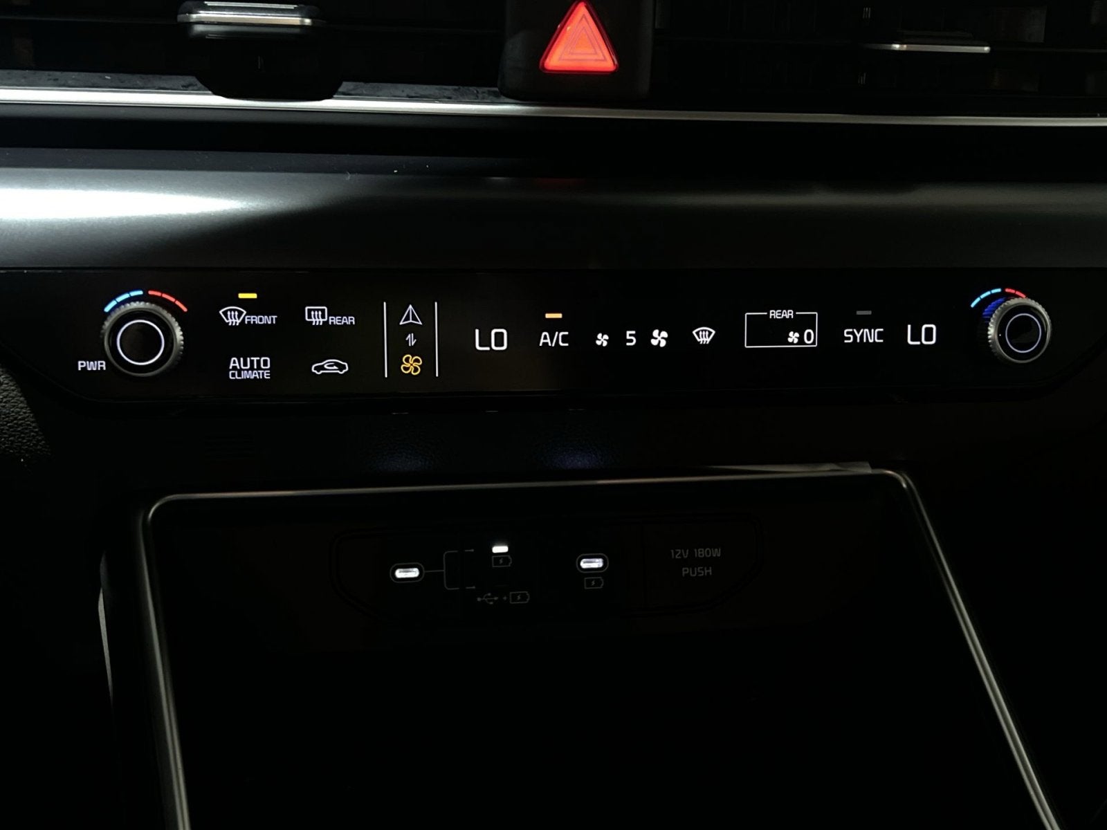 2025 Kia Carnival LXS